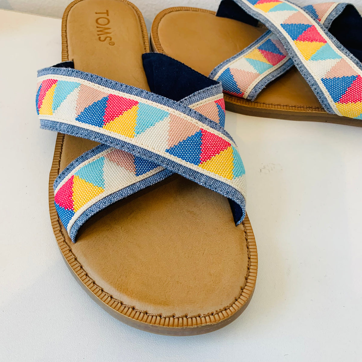 Deals toms geometric sandals