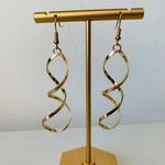 Annah Swirl Earring in Gold Tone