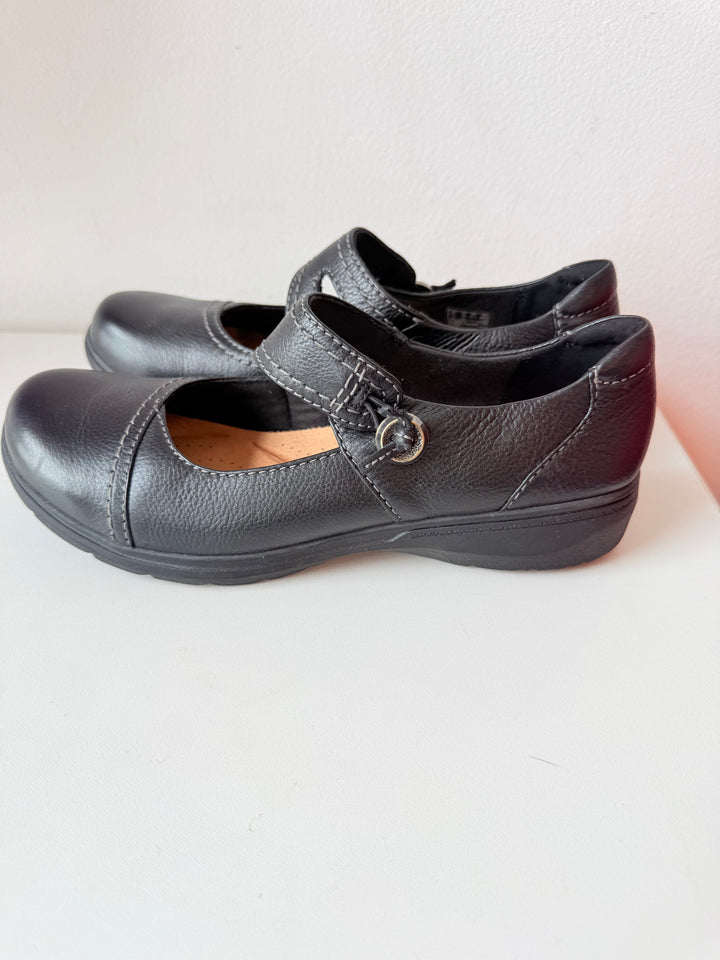 Clark’s Carleigh Mary Jane’s In Black Leather Size 10