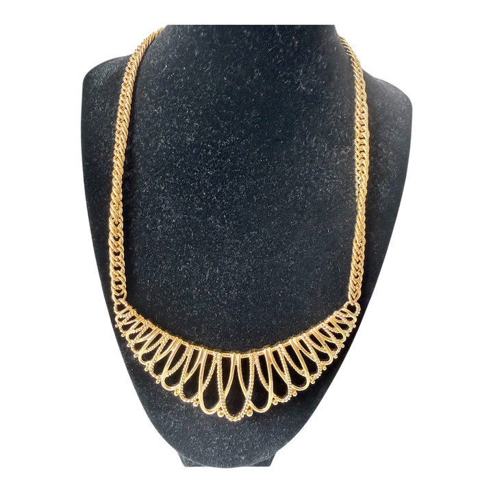 Vintage Avon Gold Tone Necklace