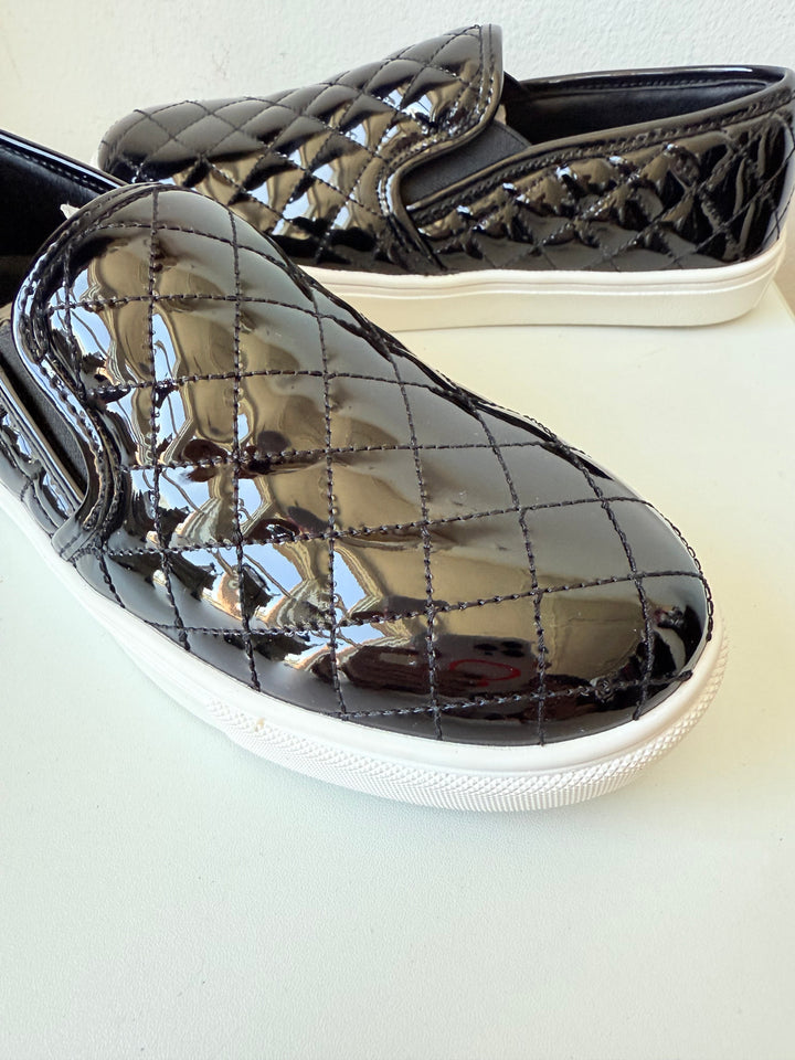 Steve Madden Black Patent Leather Slip On Flats Size 7.5 New In Box