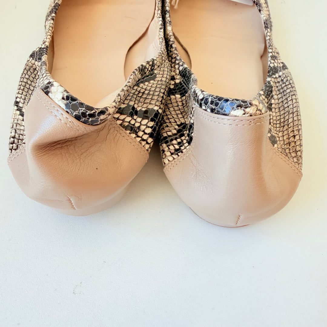 Cole Haan Grand OS Tail Bow Ballet Flats In Natural Brown Beige Snakeprint Size 10.5