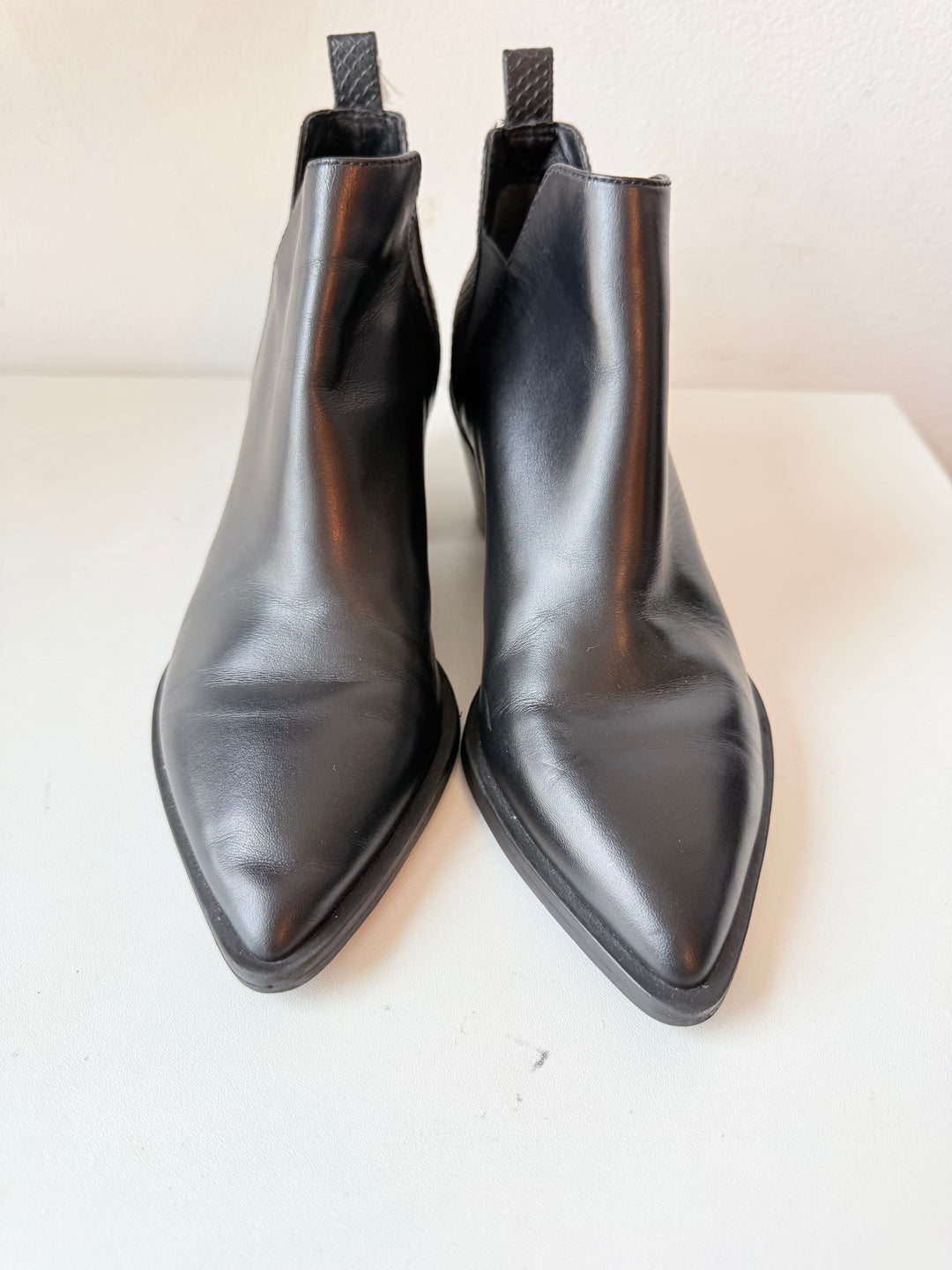 Dolce Vita Sonni Black Leather Ankle Boots Size 7