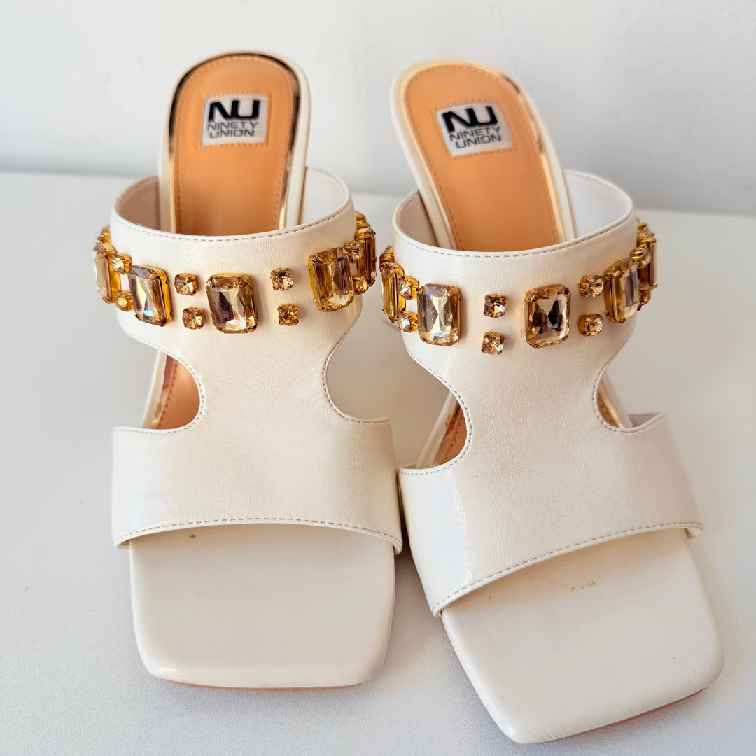 Ninety Union Ivory Rio Circular Heel Gold Sandals Size 9