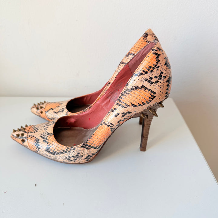 Rachel Roy Miyang Pointed Toe Spiked Pumps Size 9