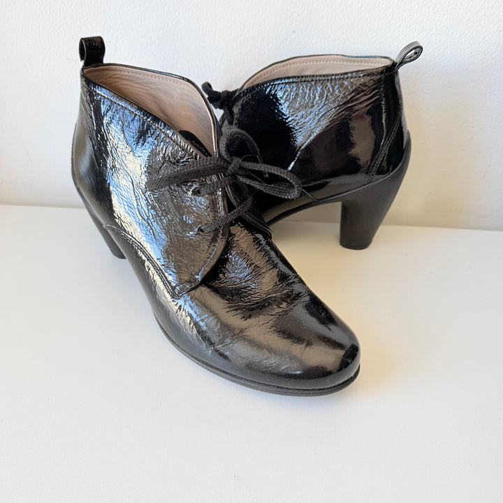 Ecco Black Patent Lace Up Heeled Boots Size 10