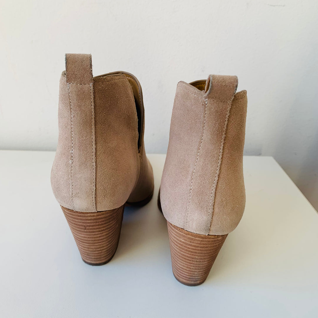 Marc Fisher Tanilla Light Natural Suede Cut Out Booties Size 8