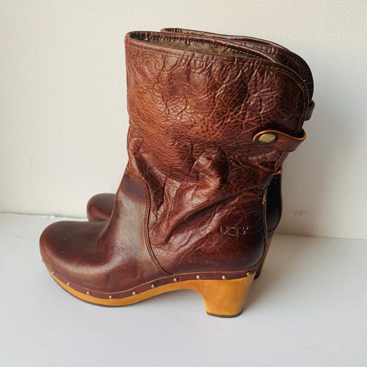 UGG Australia Lynnea Sheepskin Lined Brown Leather Boots Size 7