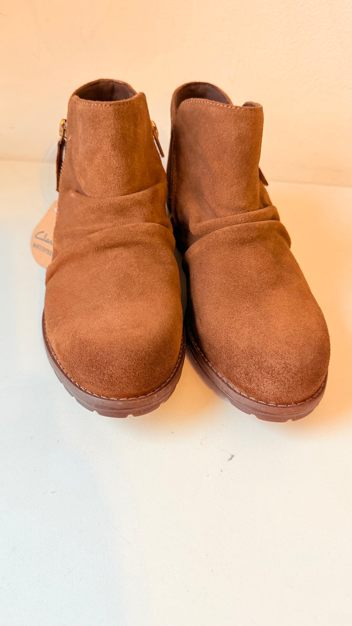 Clark’s Women’s Nissini Top Waterproof Walnut Siede Boots Size 8.5 NWT