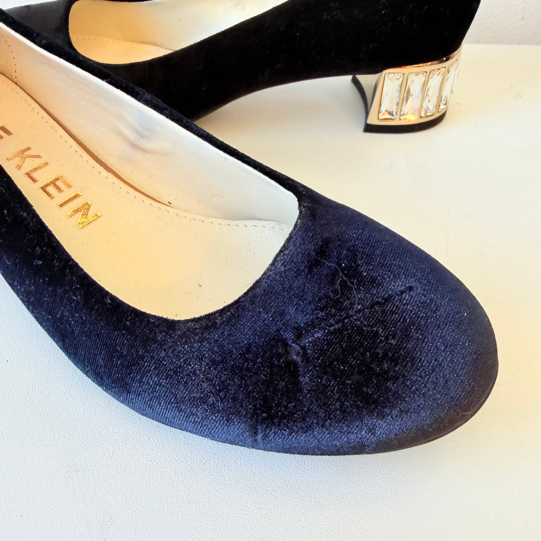 Anne Klein Haeyden Black Velvet Rhinestone Embelished Block Heel Pumps Size 6.5