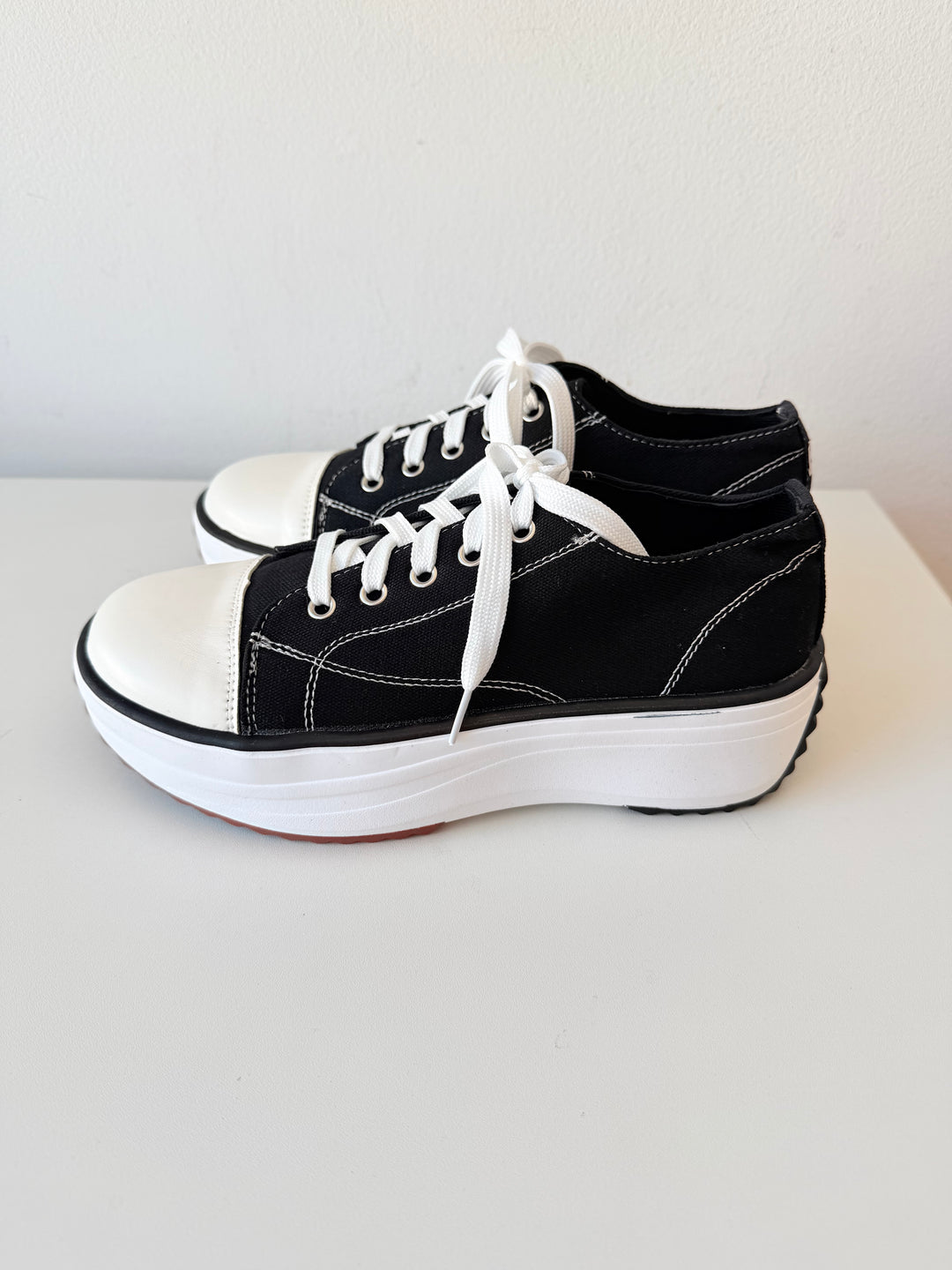 Black Canvas Platform Lace Up Sneakers Size 38 (7.5 US) New