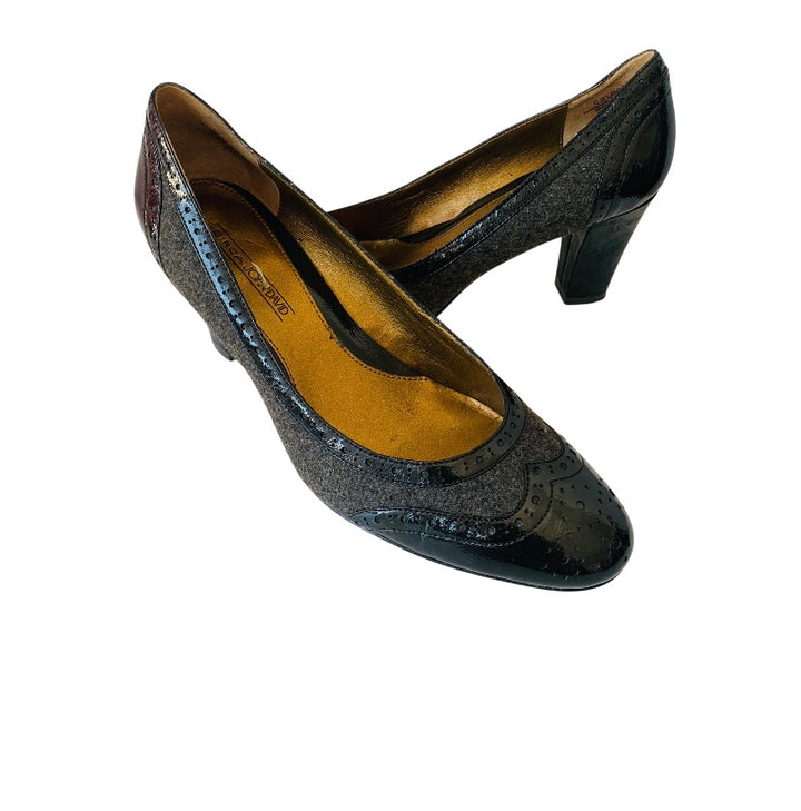 Circa Joan & David Classic Pumps Size 7.5