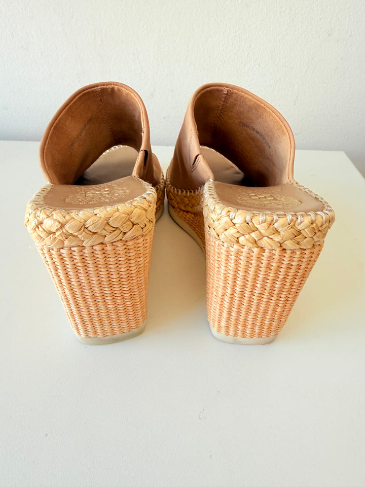 Vince Camuto Brissia Espadrille Wedge in Tortilla Size 8.5