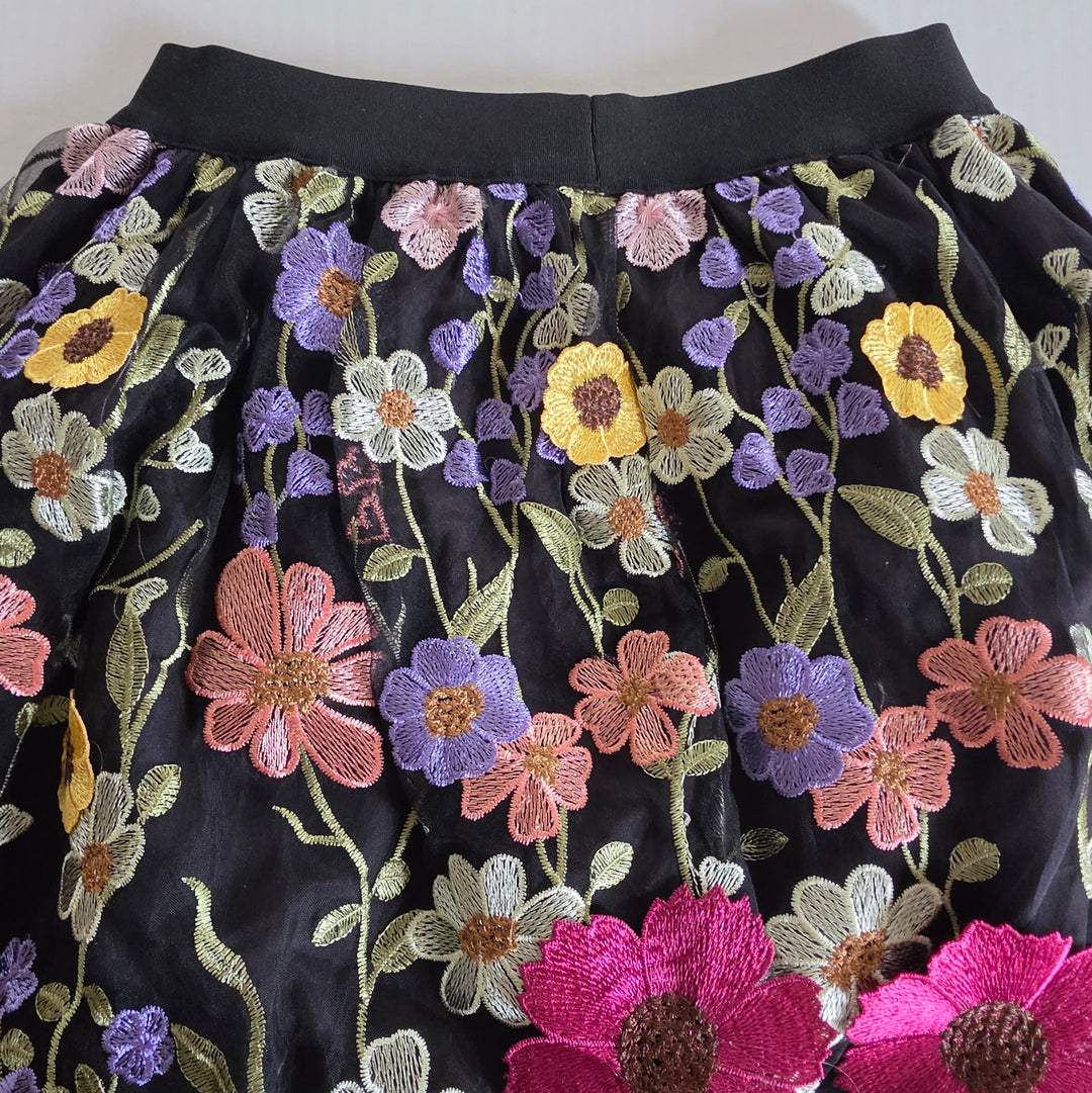 Chicwish 3D Floral Applique Maxi Skirt Size XS/S