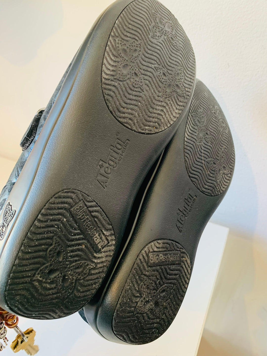 Allegria Black Leather Textured Mary Janes Size 39