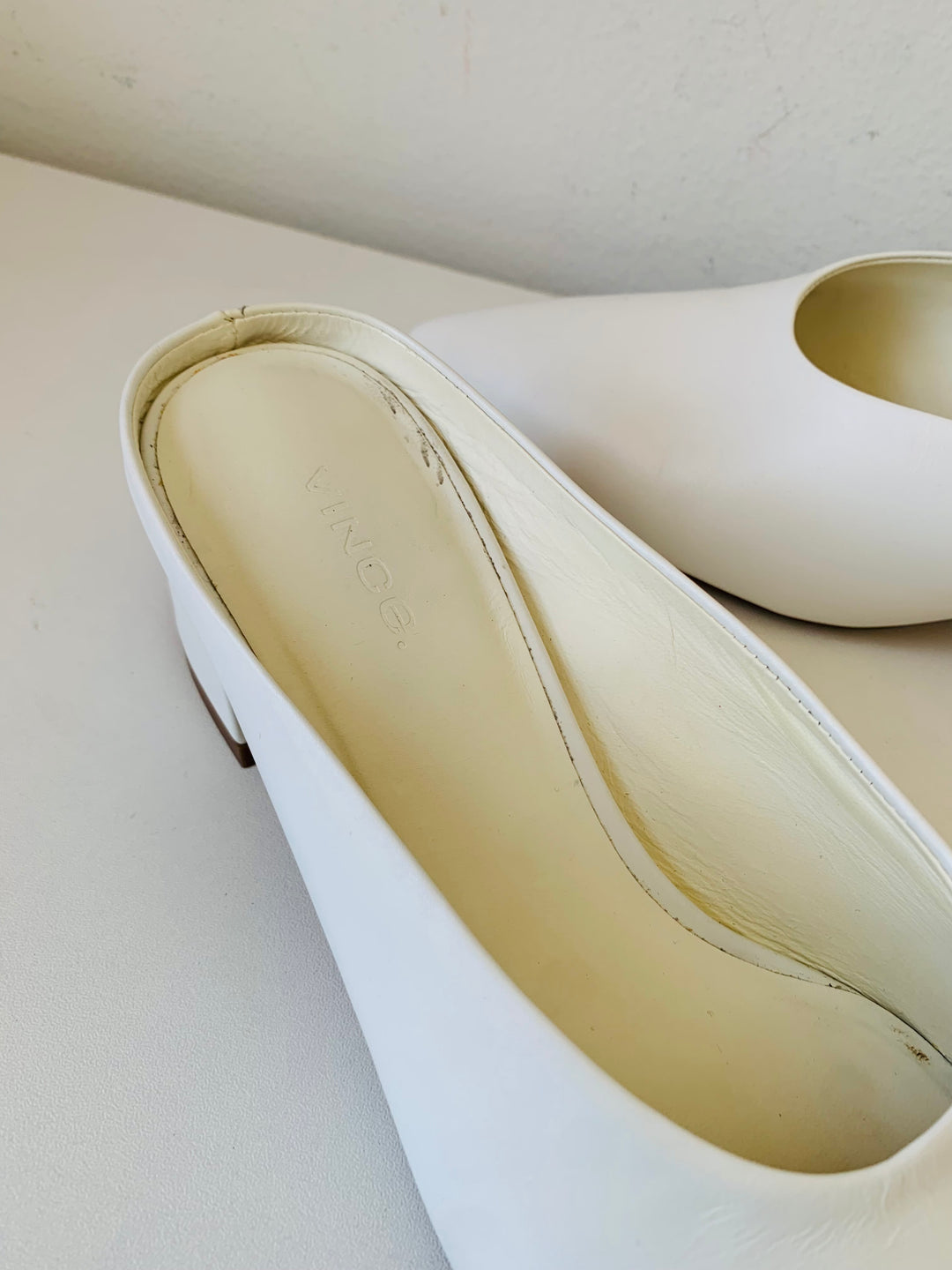 Vince Ralston Horchata White Leather Heeled Mules Size 7