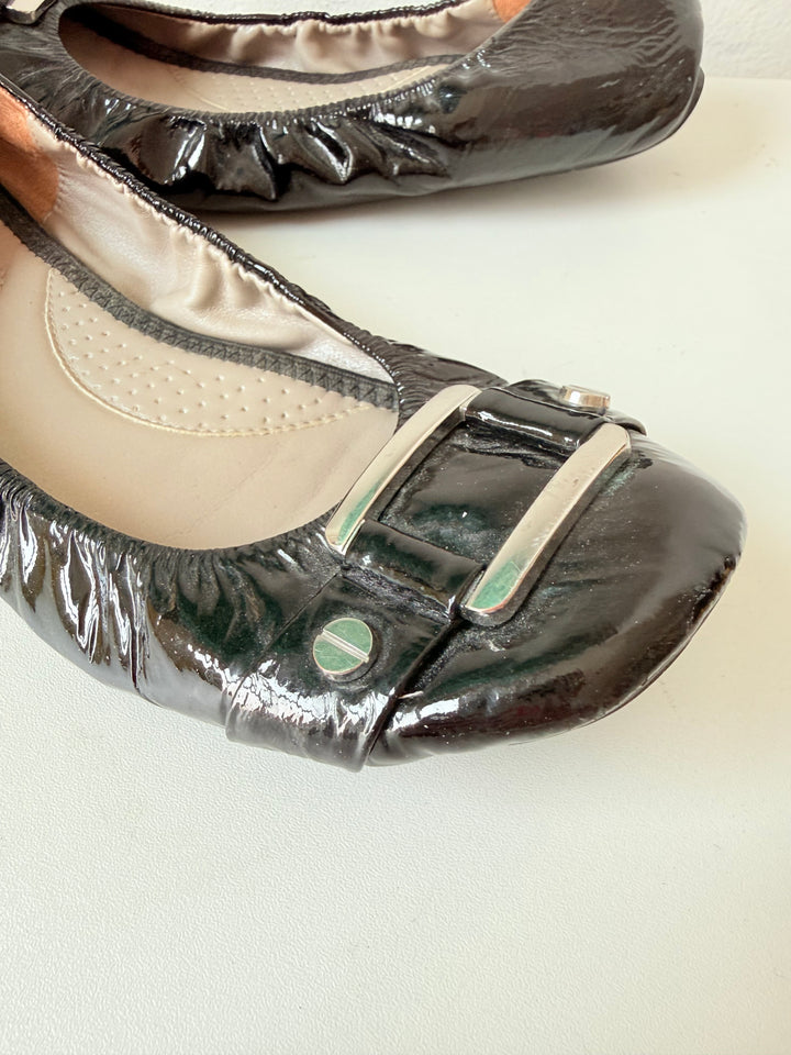 Me Too Black Patent Silver Buckle Ballet Flats Size 7.5