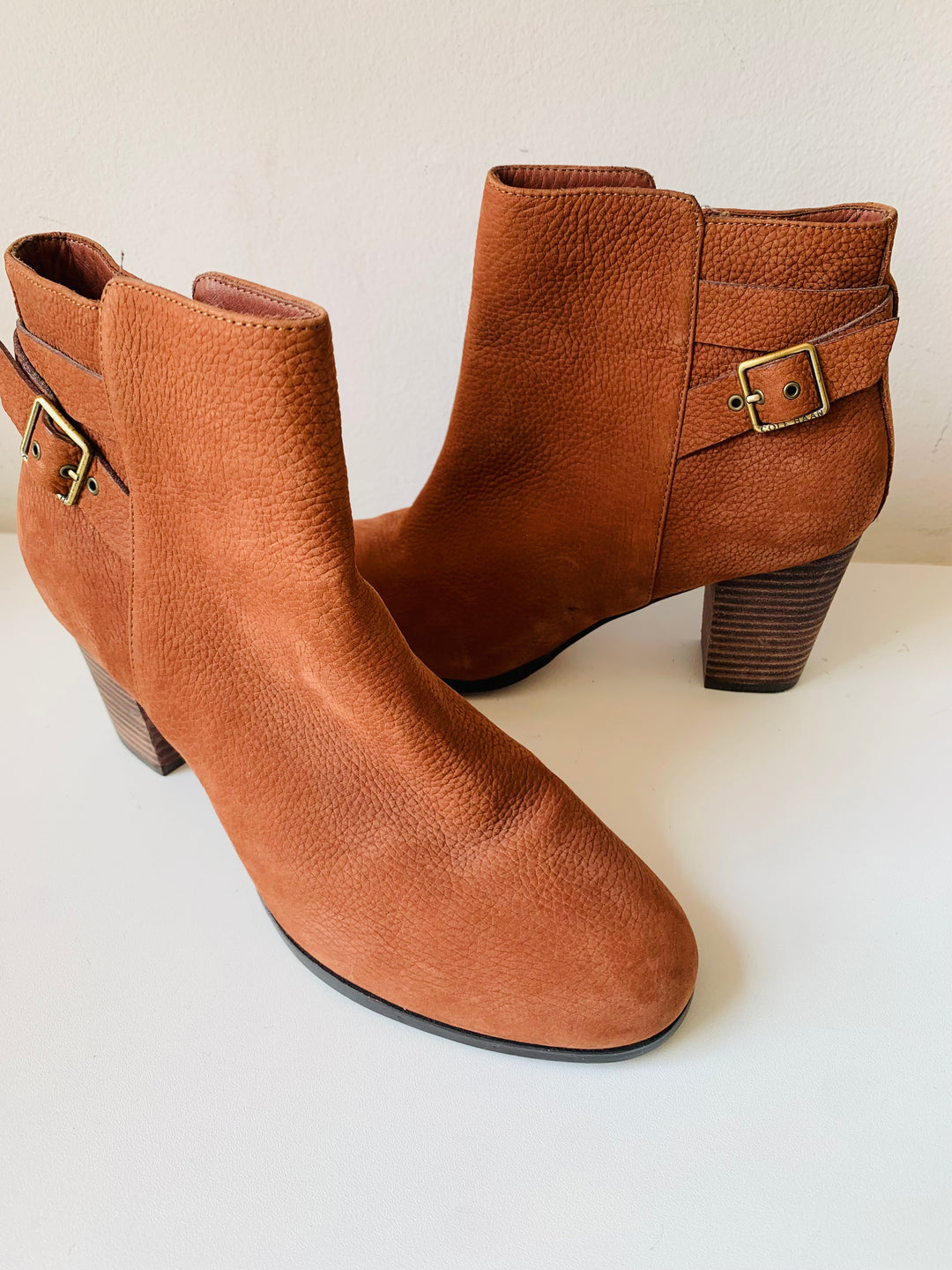 Cole Haan Brown Pebble Grain Leather Ankle Boots Size 7.5