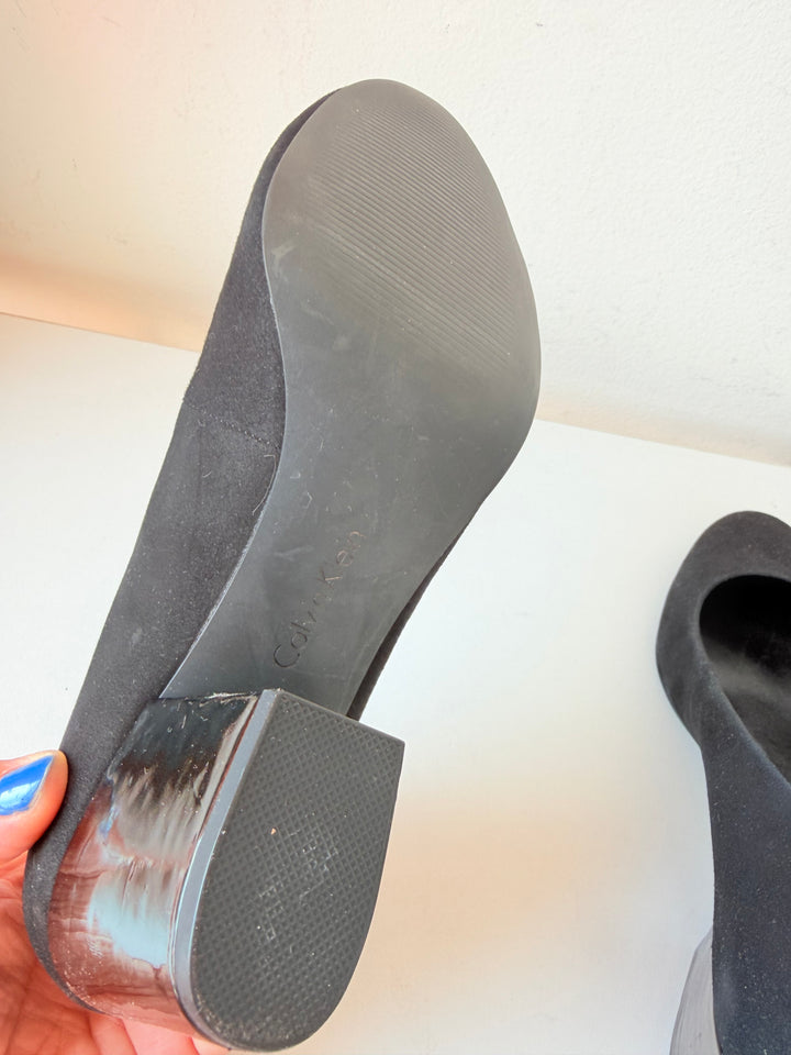 Calvin Klein Classic Kasey Black Suede Block Heel Pumps Size 7