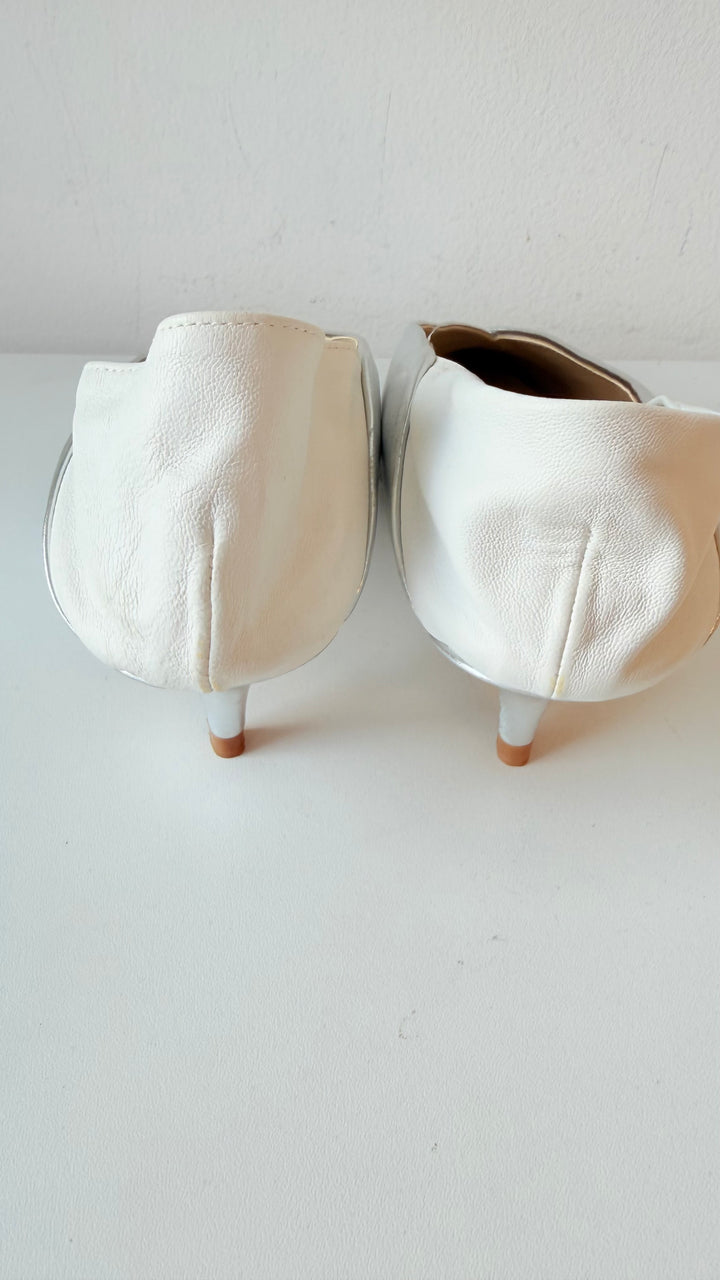 Zara V-Cut Silver Mettalic Kitten Heel Pumps Size 41 NEW/Retired 2017