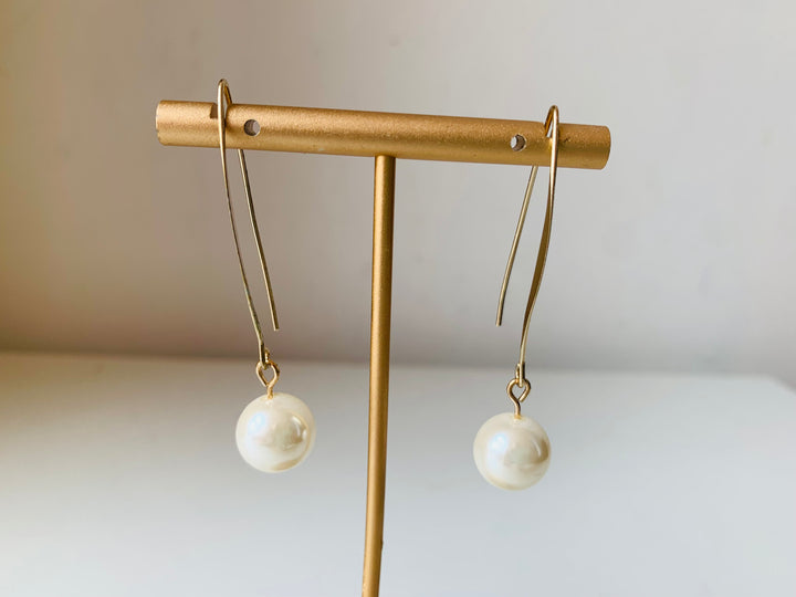 Faux Pearl Dropped Pierced Earrings