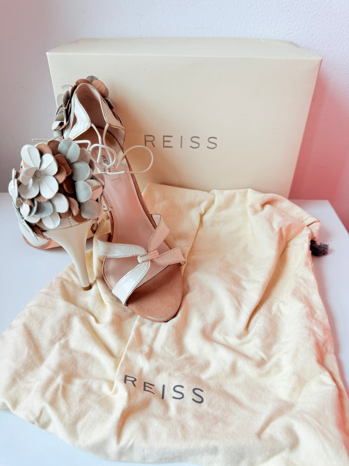 Reiss Emile Winter White Leather Floral Sandals Size 40 US 9.5