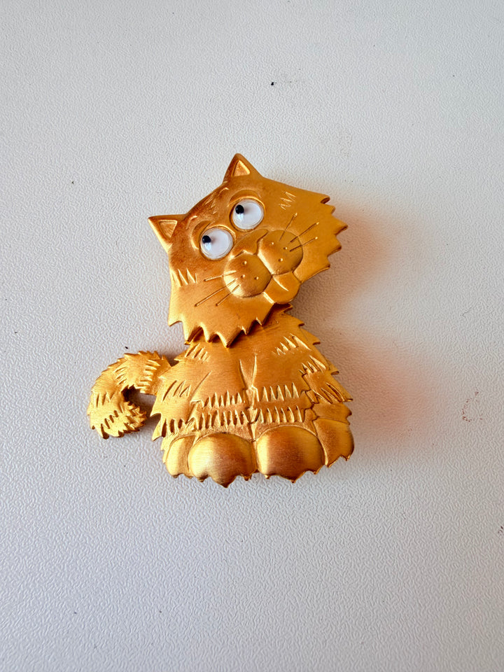 Vintage Jonette Jewelry JJ Articulated Cat Brooch In Gold Tone