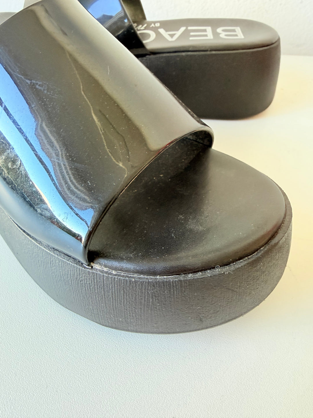 Beach By Matisse Black Platform Slides Size 6 Women’s