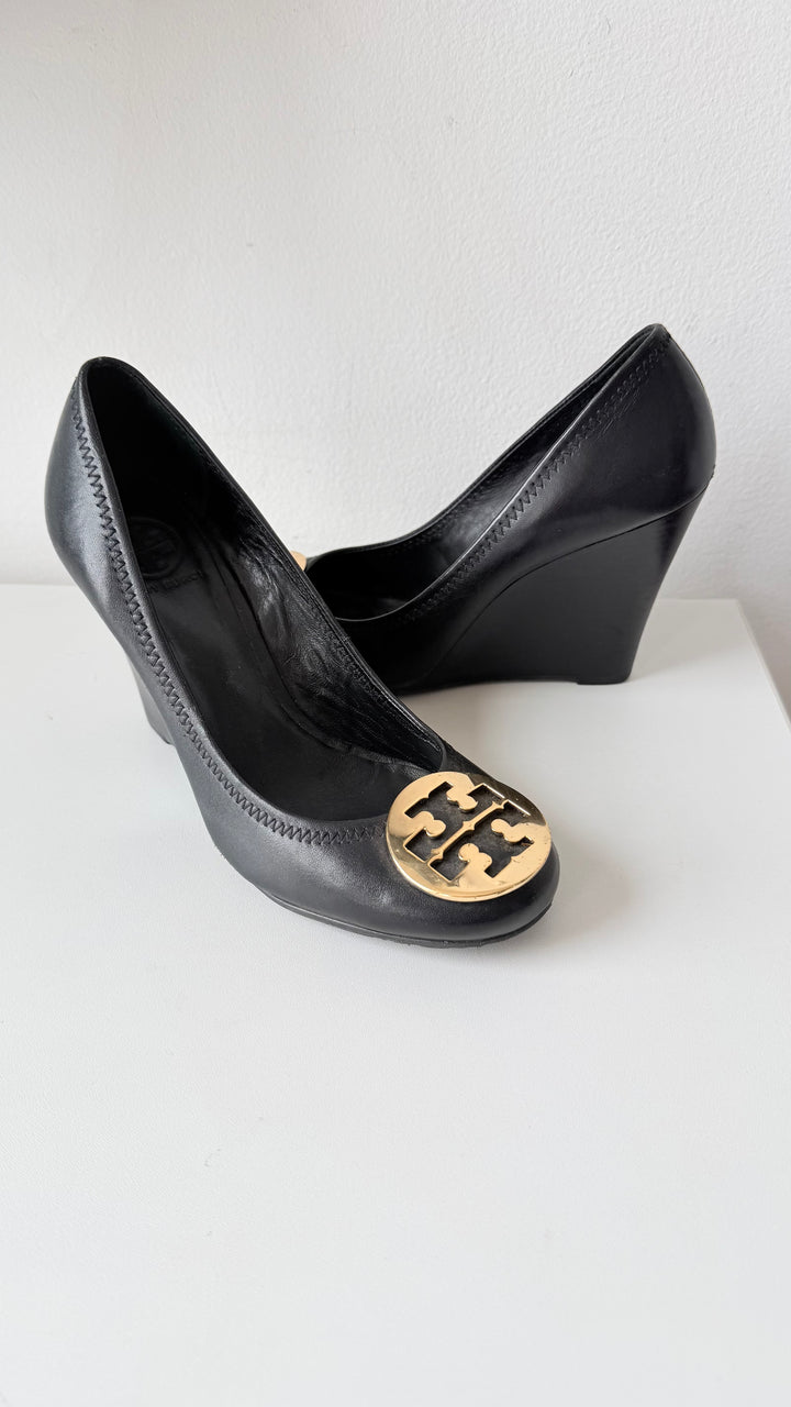 Tory Burch Sophie Black Leather Wedge Pumps Size 8.5