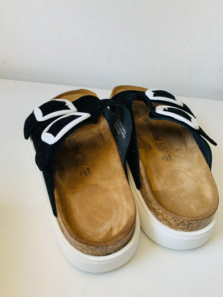 Project Cloud Greece Chucky A Black Suede Sandals Size