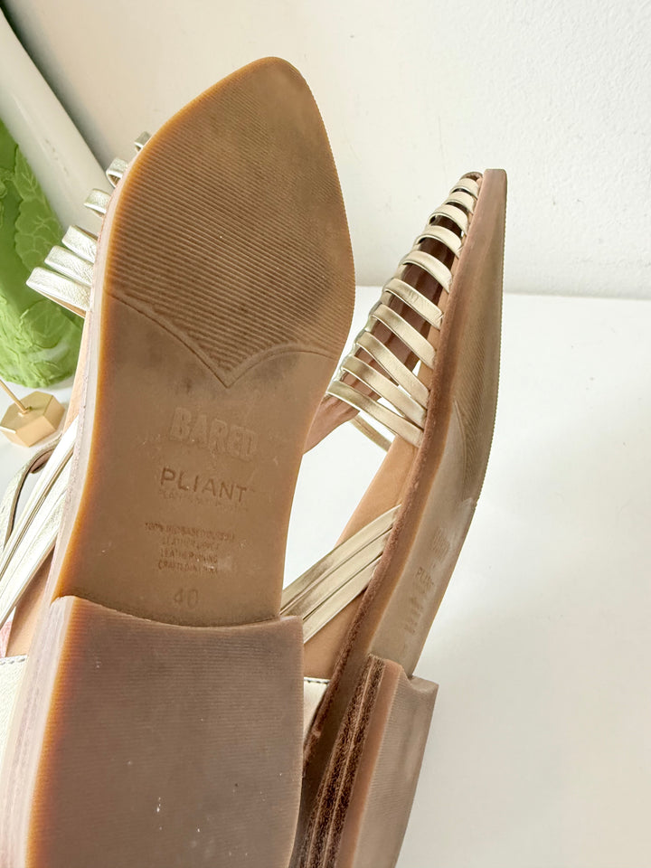 Bared Honeyguide Gold Mettalic Leather Size 40