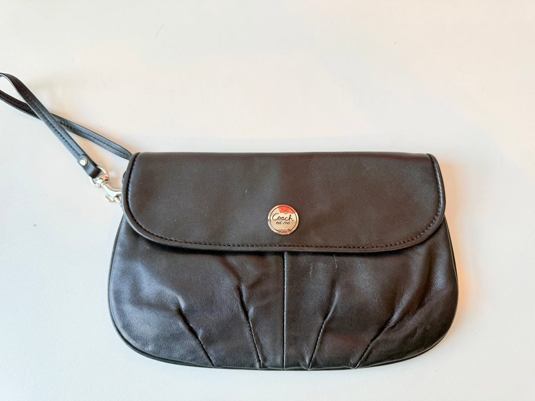 Coach Black Leather vintage Pleated Clutch/Wristlet
