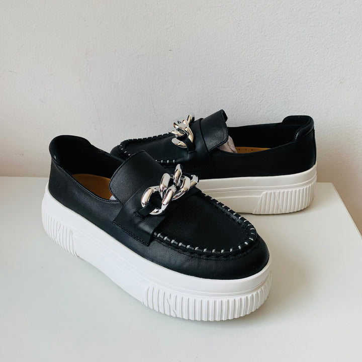J/Slides Black Leather Willa Slip On Shoes Size 7