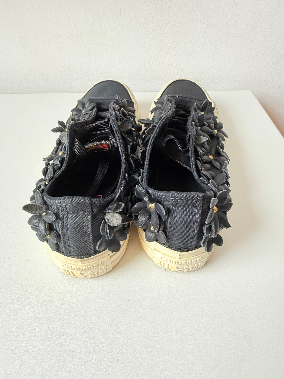 Converse+ PatBo Chuck Taylor All Star Low Top Floral Black Sneakers  Women’s Size 5.5