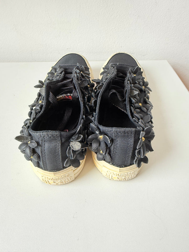 Converse+ PatBo Chuck Taylor All Star Low Top Floral Black Sneakers  Women’s Size 5.5