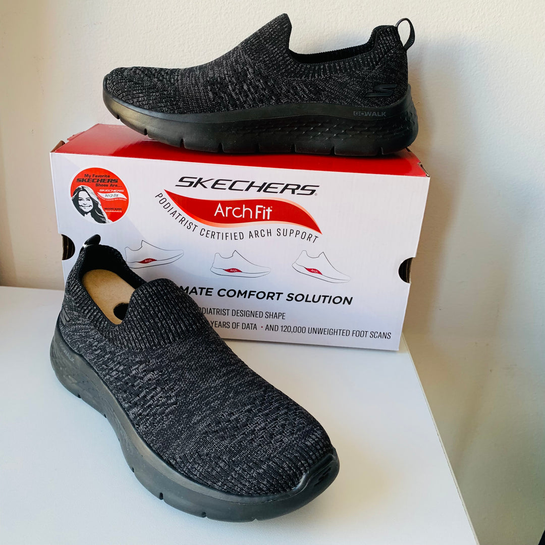 Skechers Black Arch Fit Washable Jasper Slip On Sneakers Size 7.5 Women’s New In Box
