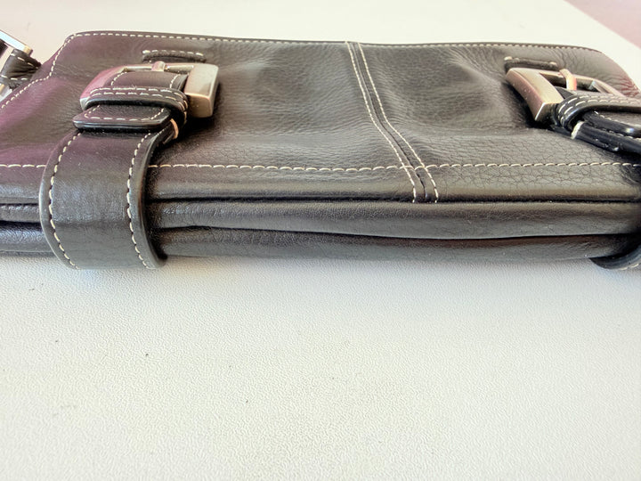 Kenneth Cole Vintage Black Leather Wristlet With Silver buckle Detail