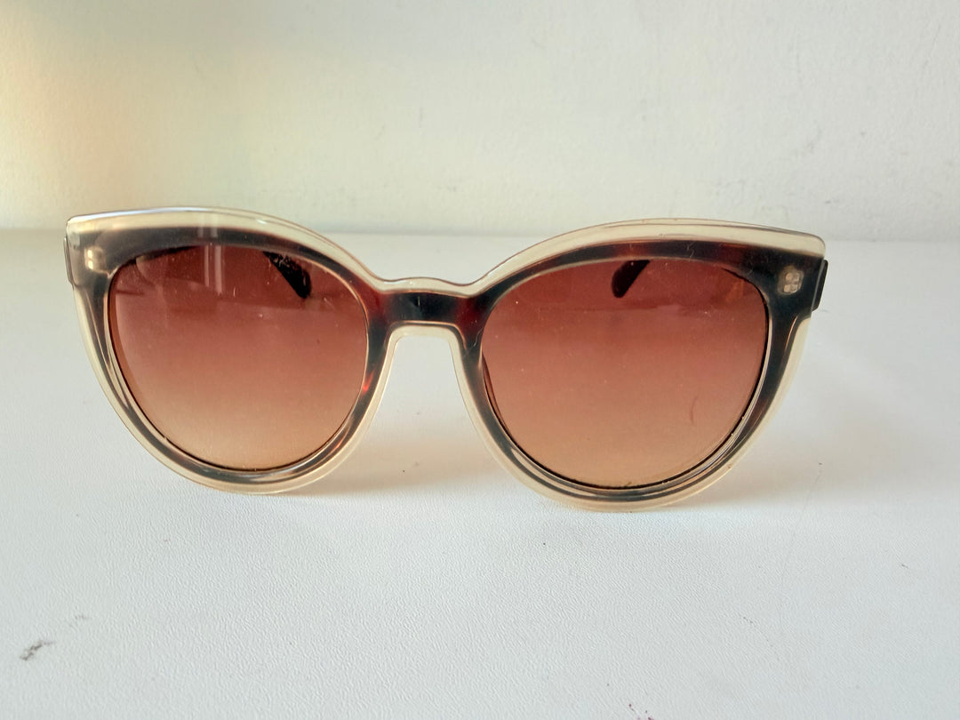 Diane Von Furstenberg 237 54o20 Sungalsses