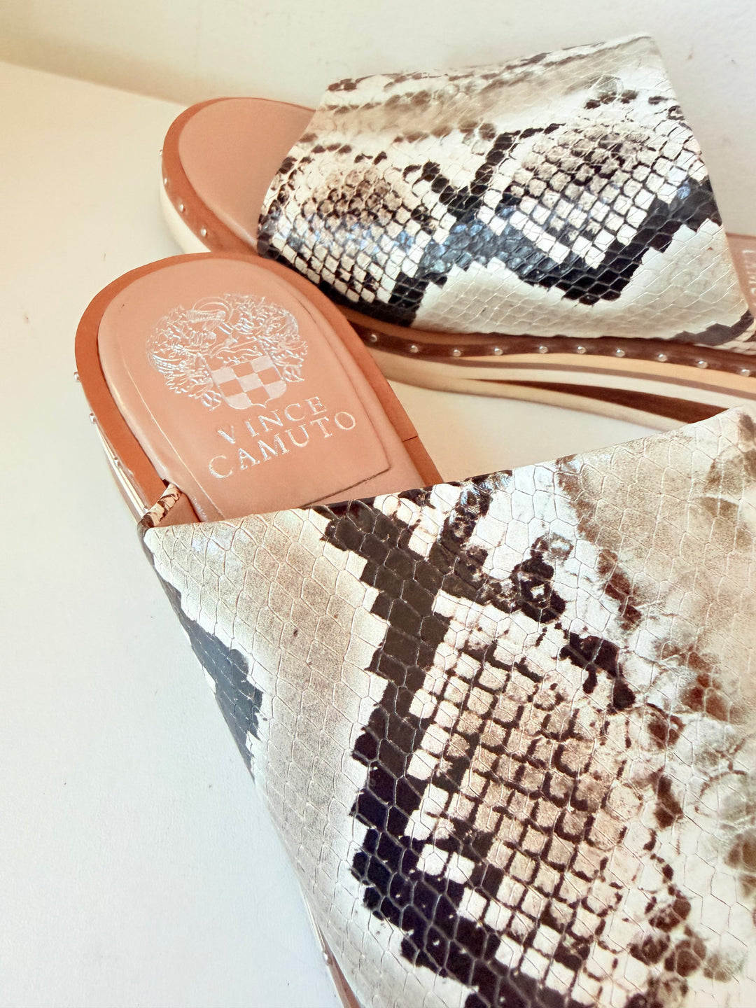 Vince Camuto Women’s Meralda Wedge Slide Sandals Sise 8