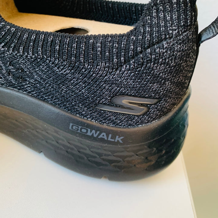 Skechers Black Arch Fit Washable Jasper Slip On Sneakers Size 7.5 Women’s New In Box