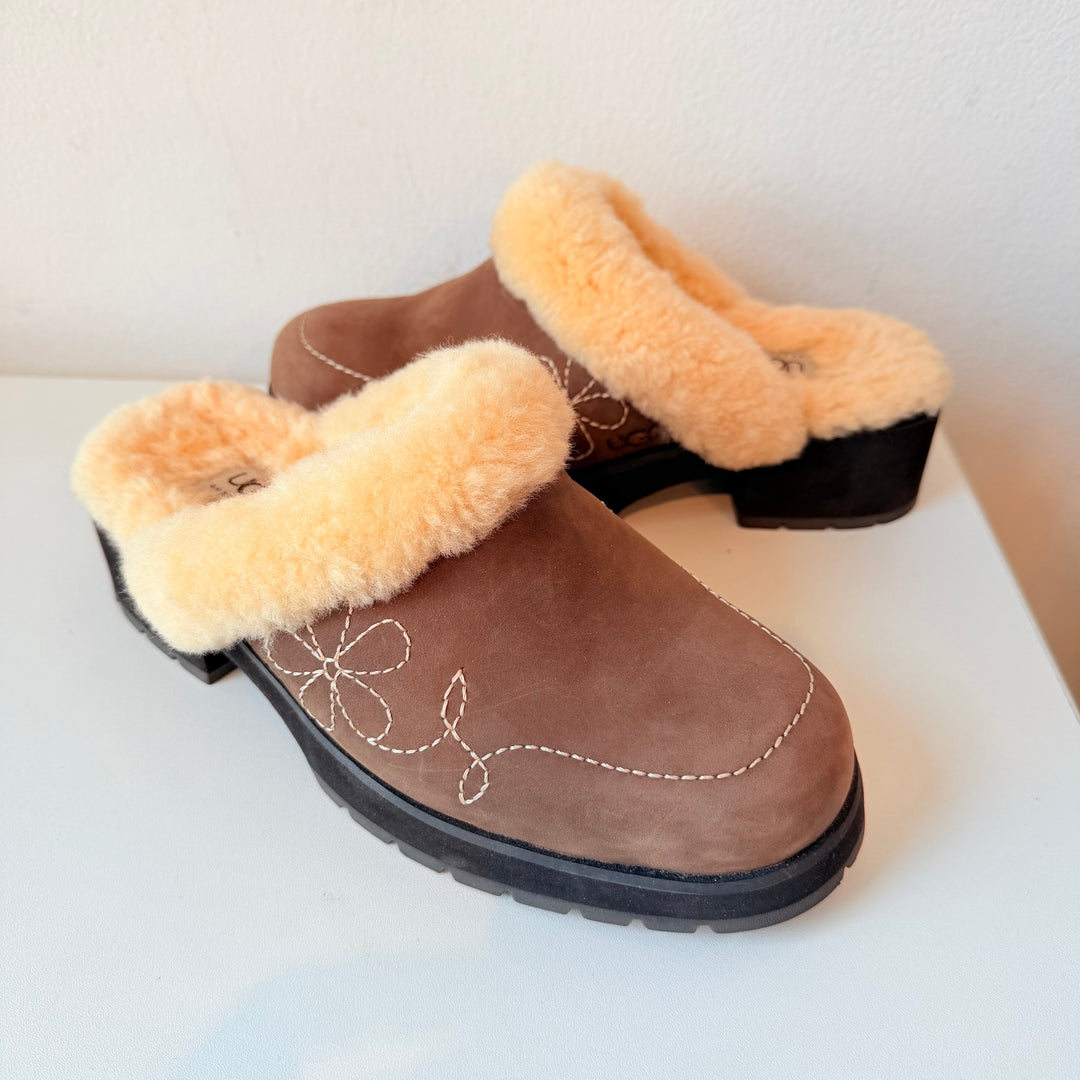 UGG Brown Blossom Embroidered Suede & Sherpa Heeled Mule/Clog Size 9 New