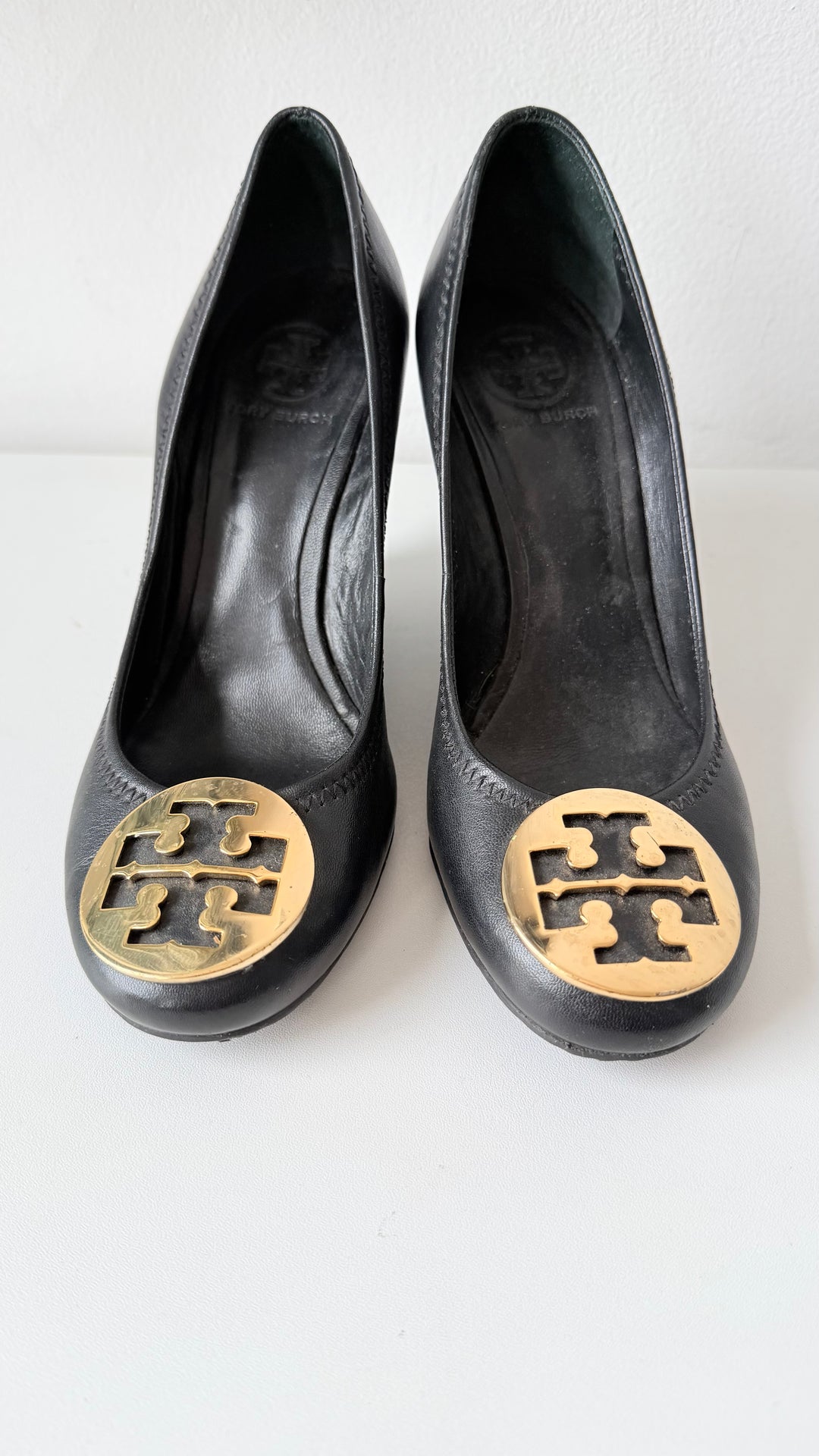 Tory Burch Sophie Black Leather Wedge Pumps Size 8.5