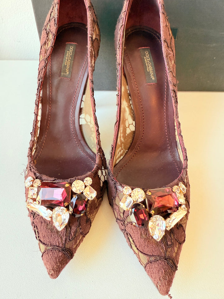 Dolce & Gabbana Taormina Burgundy Lace Pumps With Swarovski Crystal Brooch Detailing  Size 41