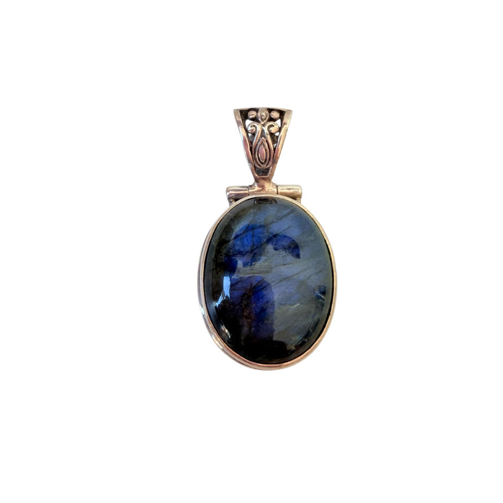 Sterling Silver Handcrafted Oval Laborite Pendent