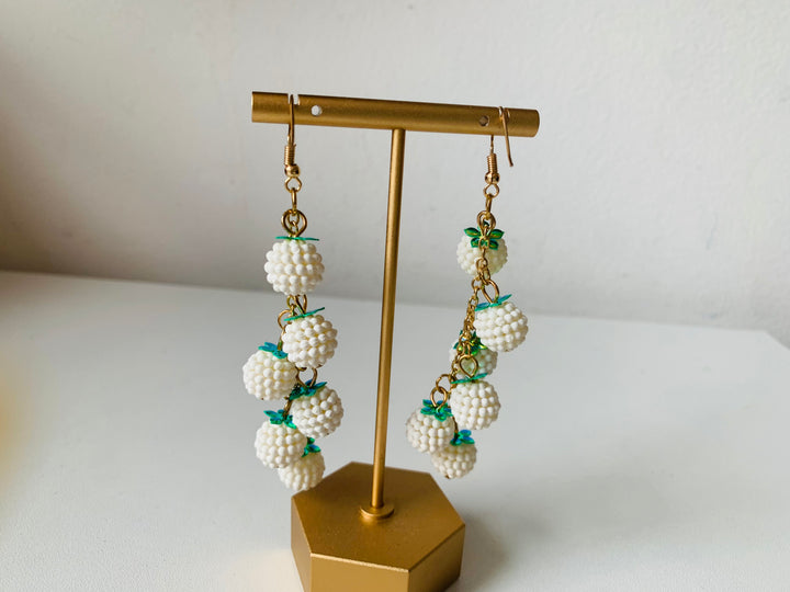 Fun Golf White and Green Beaded Dangle Pierced Earrings