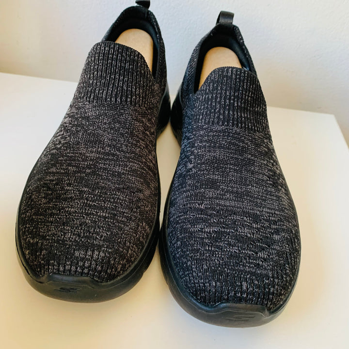 Skechers Black Arch Fit Washable Jasper Slip On Sneakers Size 7.5 Women’s New In Box