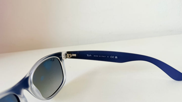 Ray Ban New Wayfarer Rb 2132 55018 Blue Sunglasses New