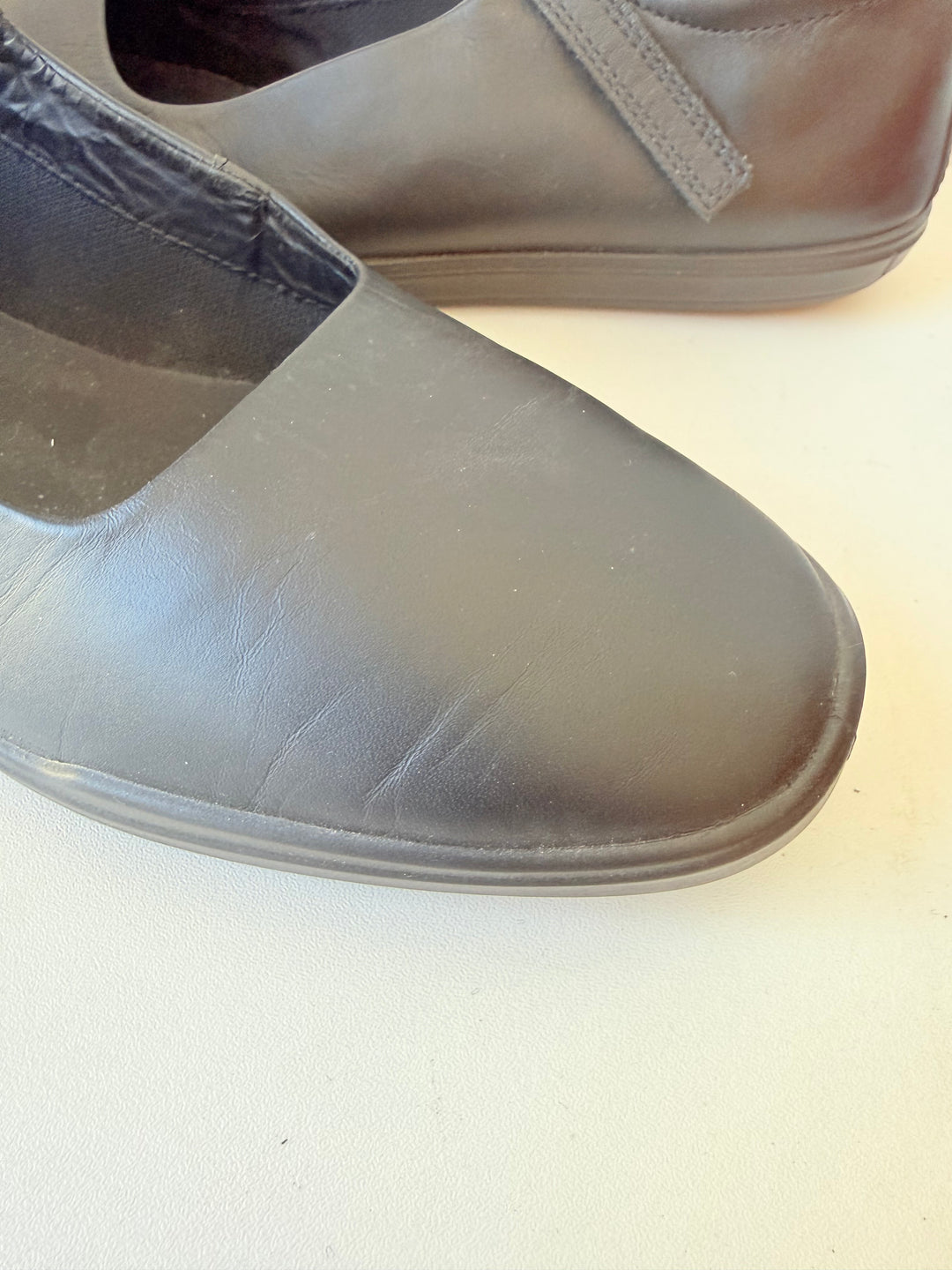 ECCO Simpil Mary Jane Black Leather Ballet Flats Size 10-10.5