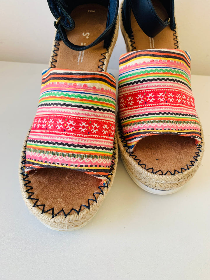 Tom’s Marisol Tapestry Multi Colored Wedge Women’s Size 8.5