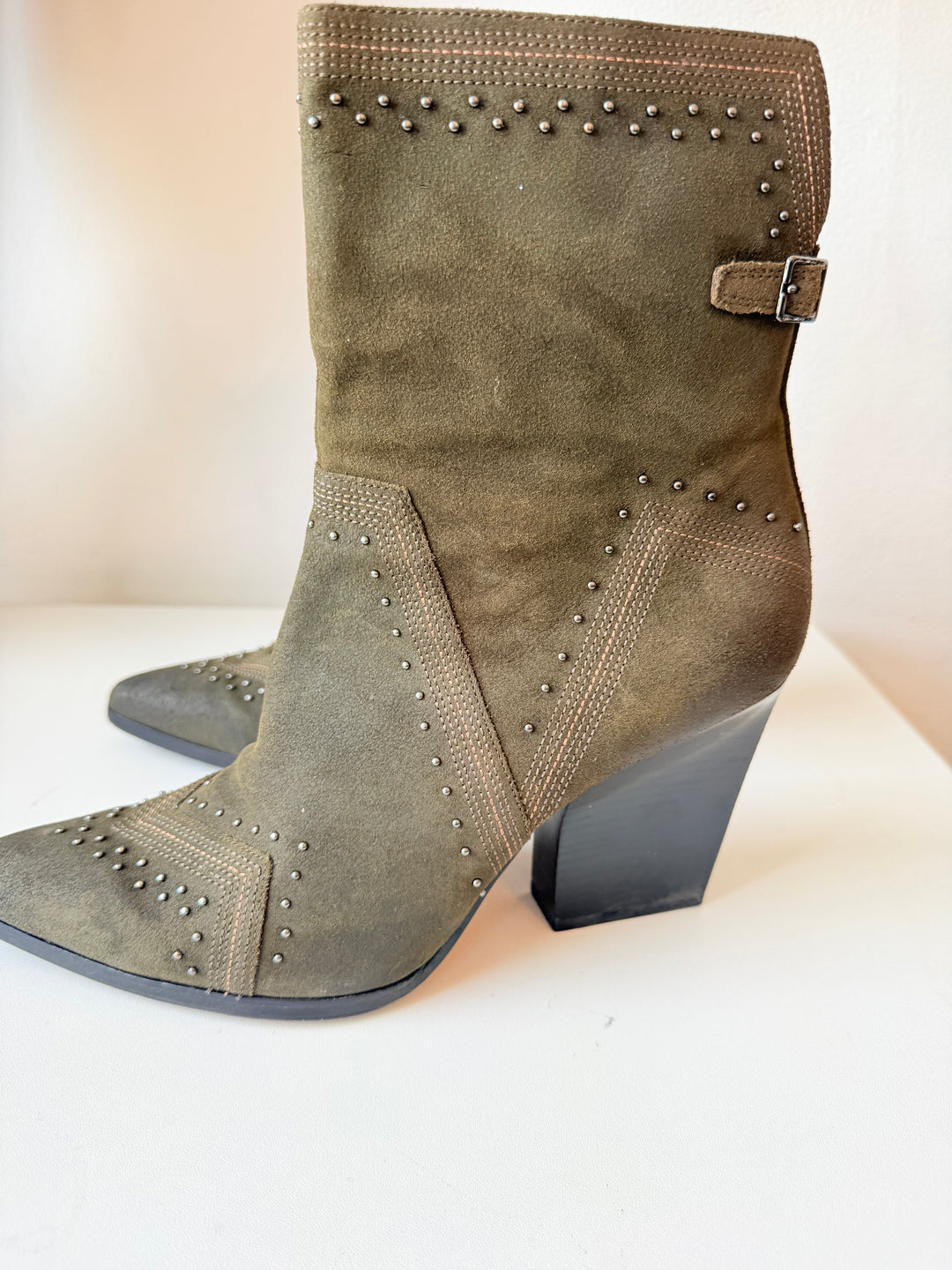 Donald Pliner Vegas HV Loden Antique Calf Suede Boots Size 11